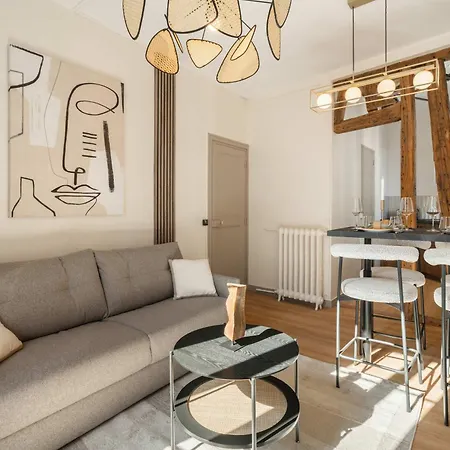 Notre Dame - Premium For 4