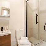 Notre Dame - Premium For 4 *